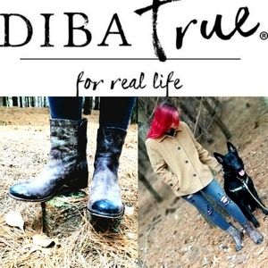 DIBATrue West Haven Brown Distressed Leather Boots